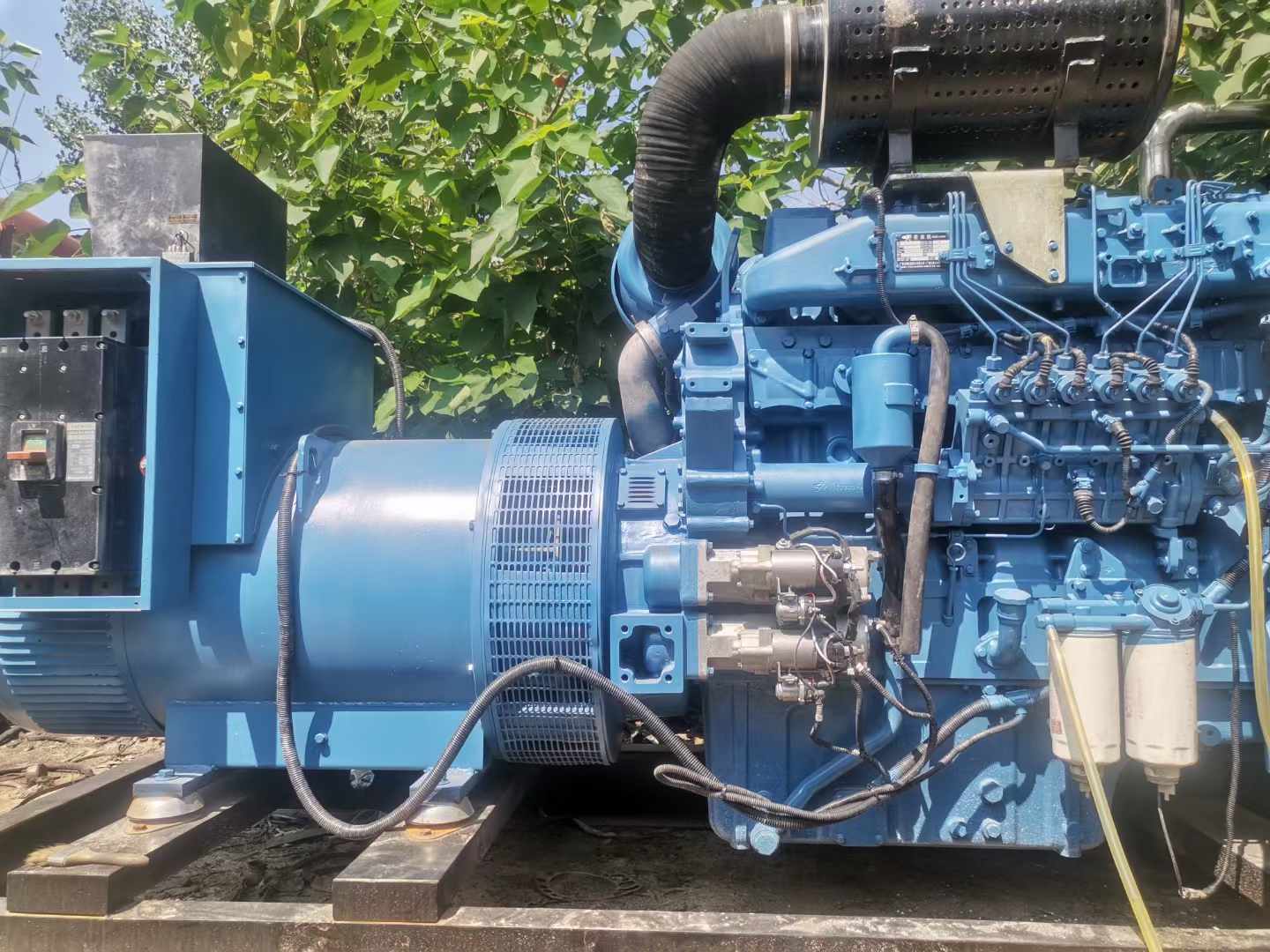 赣县详细说明降低 800kW 柴油发电机输出电流波动的方法